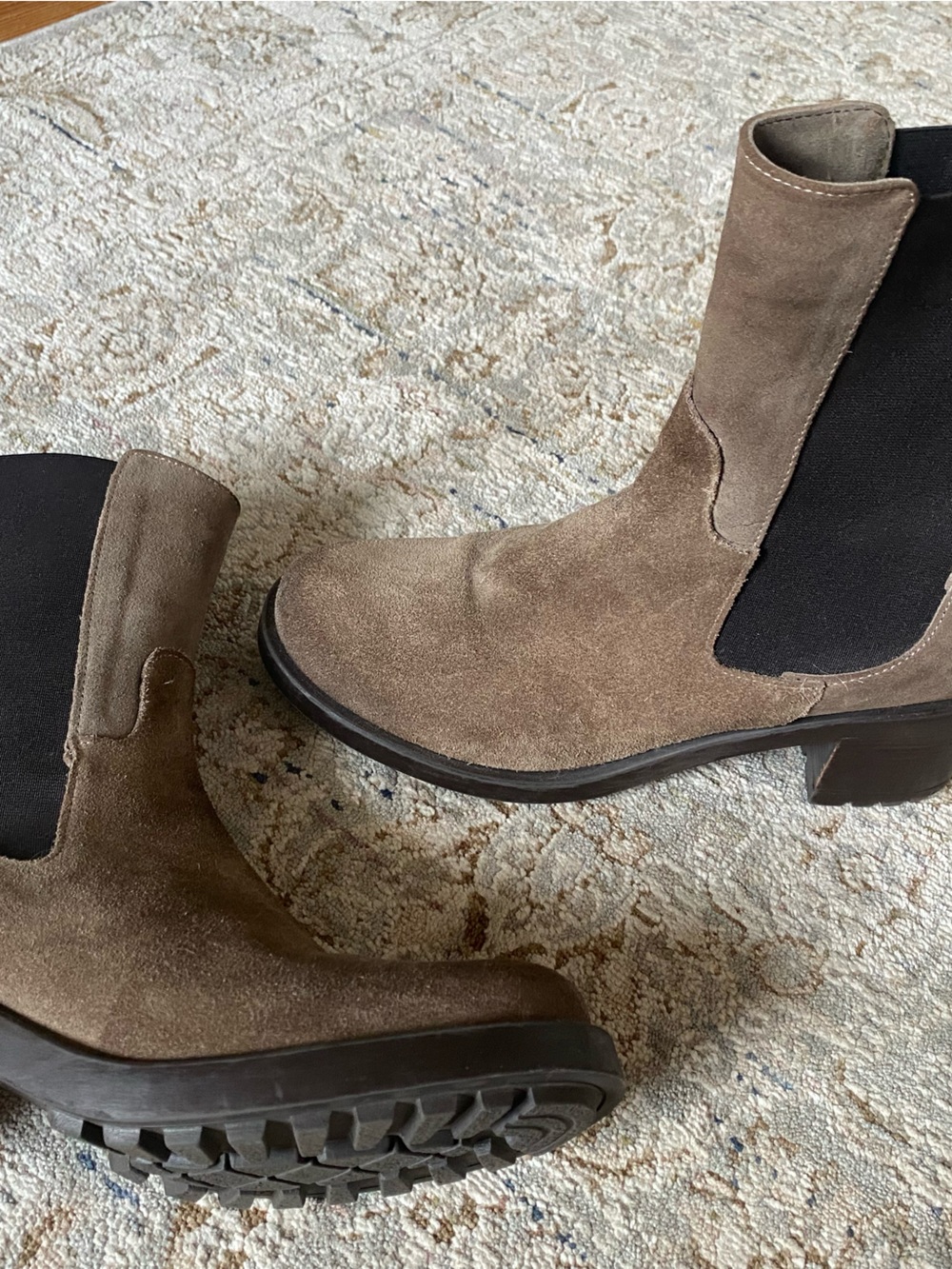 Emanuel Crasto Taupe brown Suede Chelsea Booties size 39